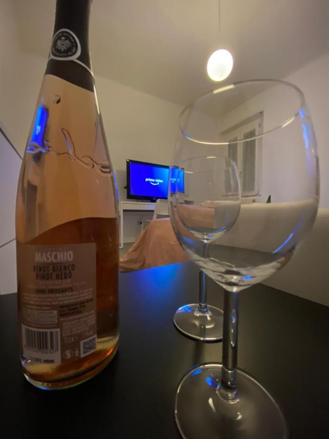 The Chic Holiday Apartment Верона Екстер'єр фото