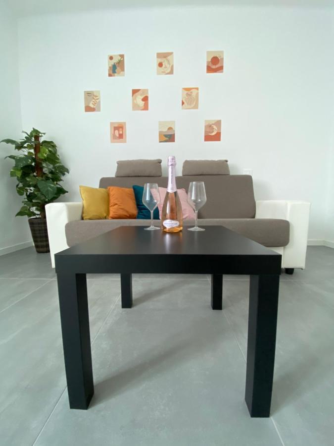 The Chic Holiday Apartment Верона Екстер'єр фото